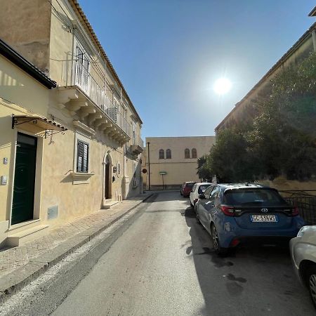 Casa Crispi Ξενοδοχείο Νότο Εξωτερικό φωτογραφία